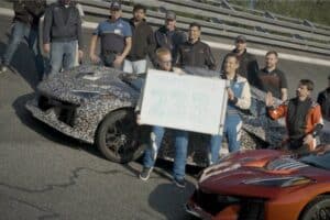 corvette-zr1-hits-233-mph-with-gm-s-president-at-t (1)