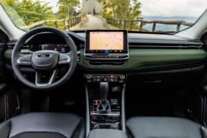 jeep-celebrates-one-million-european-sales-with-re (7)