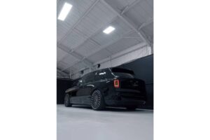 rolls-royce-cullinan-series-ii-rides-lowered-dark- (3)