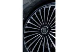 rolls-royce-cullinan-series-ii-rides-lowered-dark- (6)