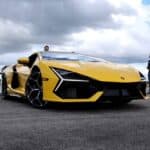 this-v12-supercar-1-4-mile-battle-doesn-t-surprise (2)