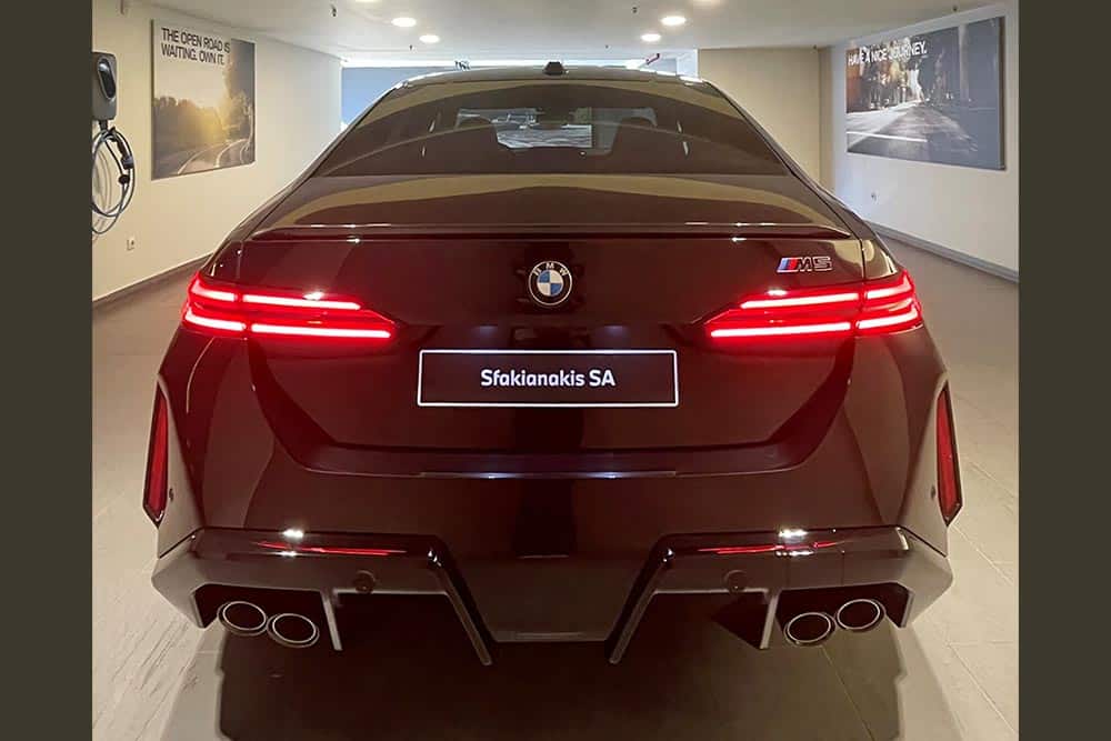 https://autogreeknews.gr/wp-content/uploads/2024/11/BMW-M5-Athens-3.jpg