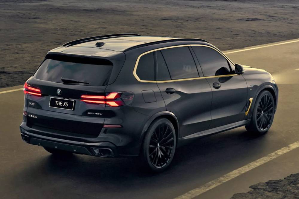 https://autogreeknews.gr/wp-content/uploads/2024/11/BMW-X5-Dark-Flame-Edition-China-5-copy-2048x1280-1.jpg