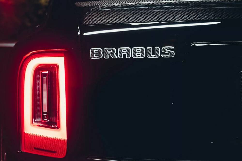 https://autogreeknews.gr/wp-content/uploads/2024/11/Brabus-700-Blue-Sky-1104-15.jpg