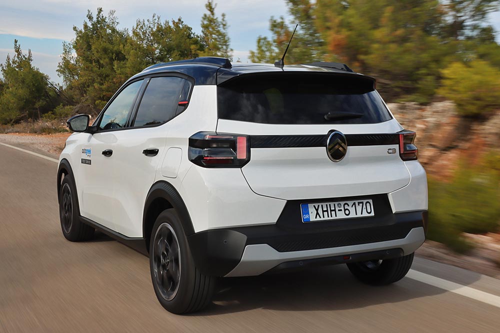 https://autogreeknews.gr/wp-content/uploads/2024/11/Citroen-C3-1.2T-100-hp-2024-27.jpg