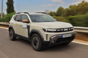 Dacia-Duster-2024-kinisi