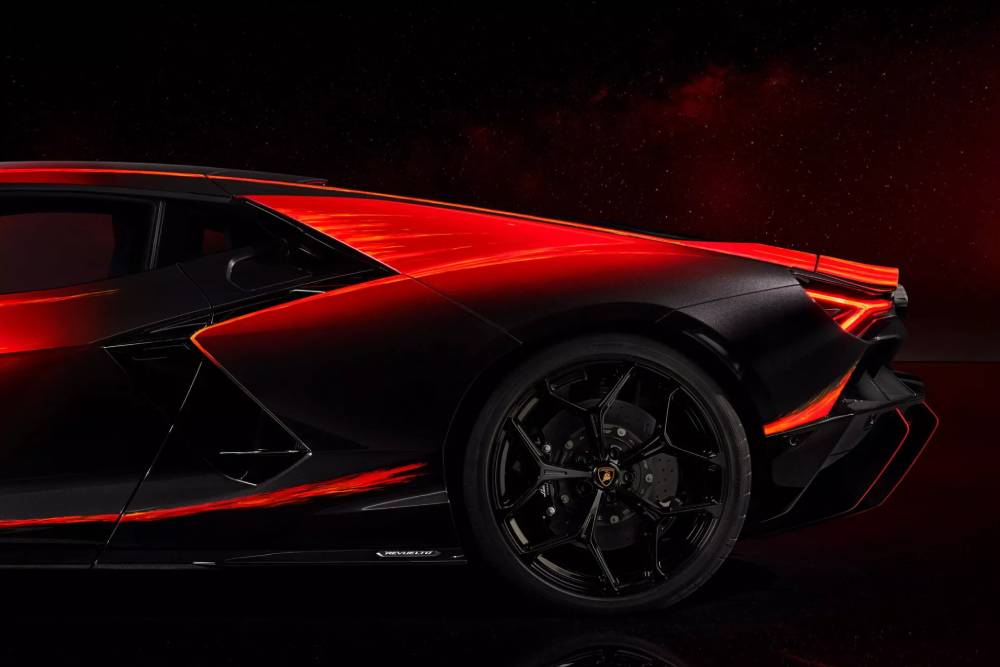 https://autogreeknews.gr/wp-content/uploads/2024/11/Lamborghini-Revuelto-Opera-Unica-China-10-2048x136-1.jpg
