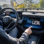 Mercedes-Benz-improves-automated-parking-(3)