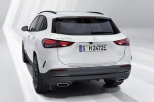 Mercedes-GLA-250e-(4)