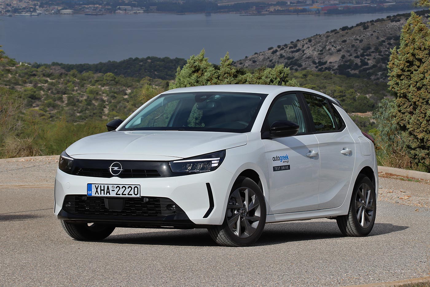 https://autogreeknews.gr/wp-content/uploads/2024/11/Opel-Corsa-2024-static.jpg