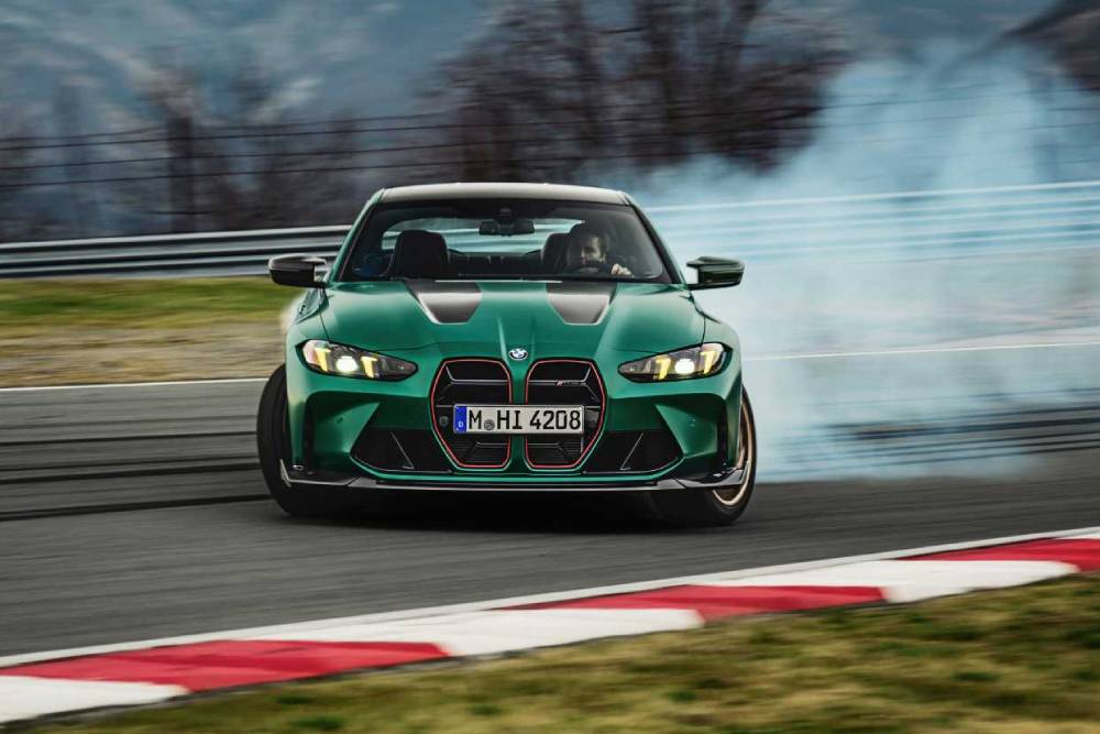 https://autogreeknews.gr/wp-content/uploads/2024/11/P90548550-the-all-new-bmw-m4-cs-05-2024-2250px.jpg