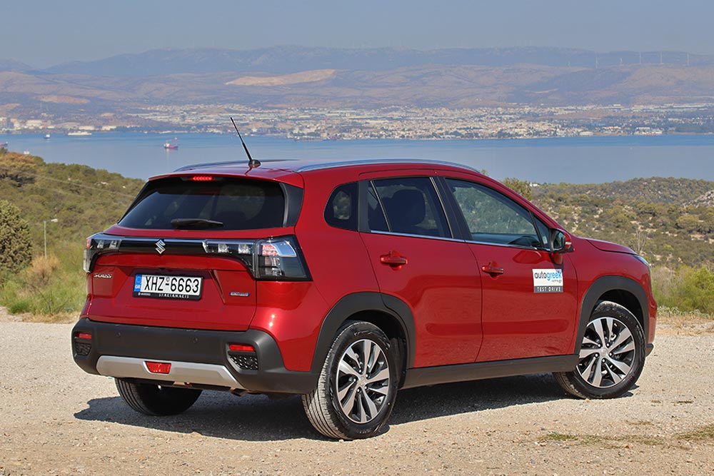https://autogreeknews.gr/wp-content/uploads/2024/11/Suzuki-S-Cross-1.4-Boosterjet-2024-5.jpg