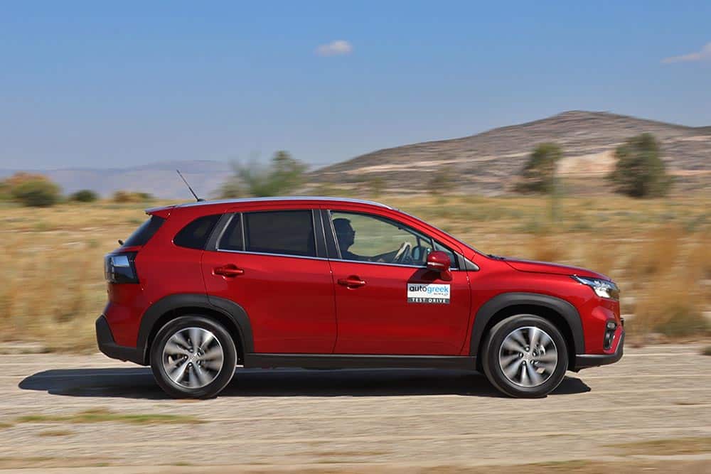 https://autogreeknews.gr/wp-content/uploads/2024/11/Suzuki-S-Cross-1.4-Boosterjet-2024-6.jpg