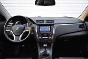 Suzuki_Kizashi_Sport_2012_for_sale (8)