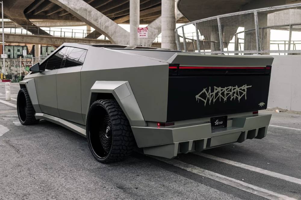 https://autogreeknews.gr/wp-content/uploads/2024/11/Tesla-Cybertruck-Widebody-16.jpg