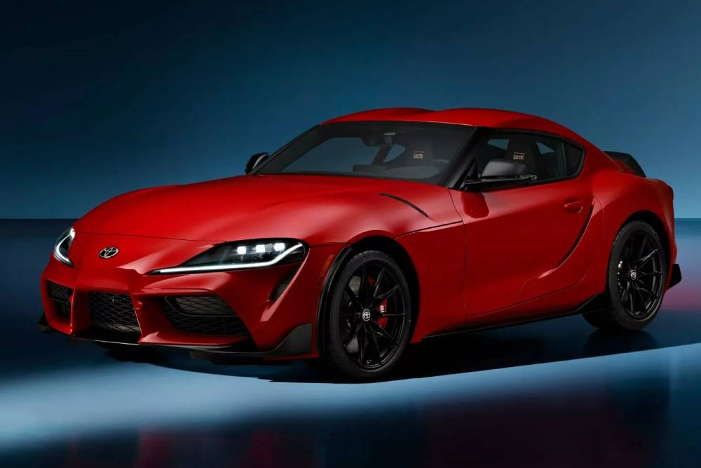 https://autogreeknews.gr/wp-content/uploads/2024/11/Toyota-GR-Supra-Lightweight-EVO-Europe-1-2048x1151-1.jpg