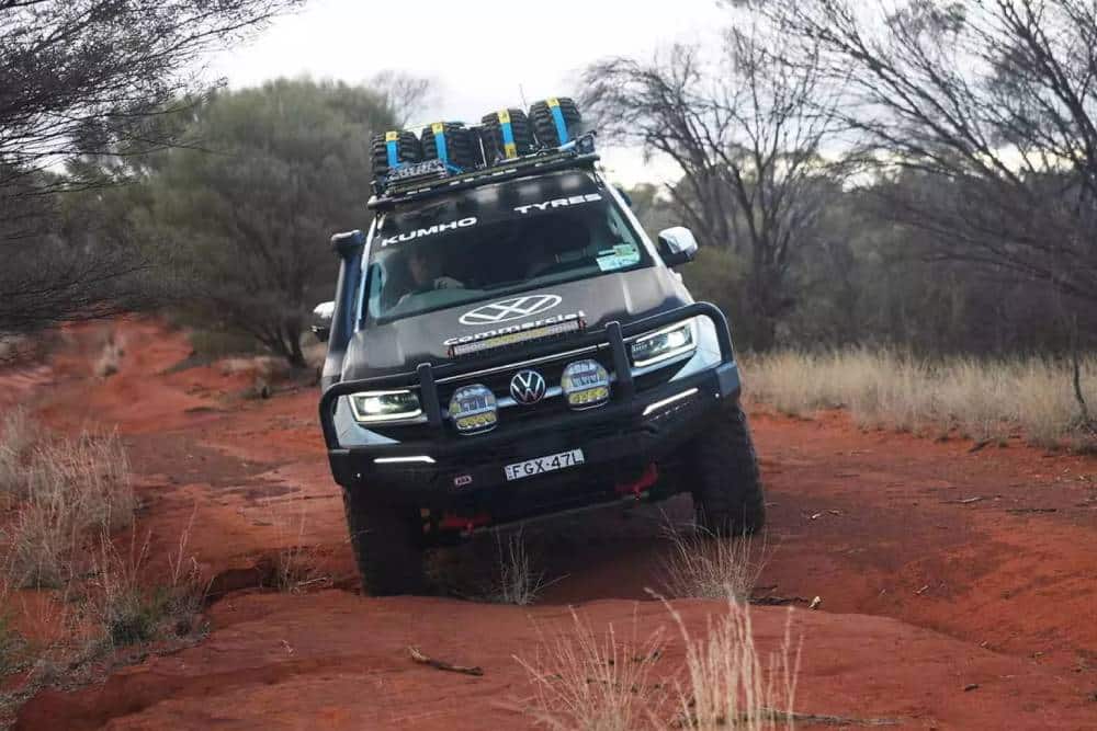 https://autogreeknews.gr/wp-content/uploads/2024/11/VW-Amarok-Guinness-World-Record-Australia-25-2048x.jpg