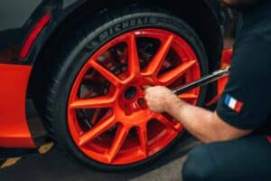 bugatti-mistral-world-record-car (10)