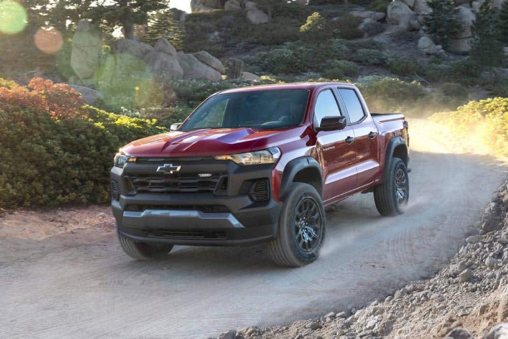https://autogreeknews.gr/wp-content/uploads/2024/11/chevrolet-colorado-02.jpg