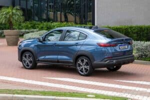 fiat-fastback-impetus-hybrid (1)