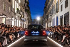 one-of-a-kind-stellantis-unveils-the-2025-fiat-500 (4)