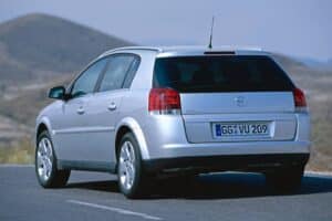 opel_signum_70