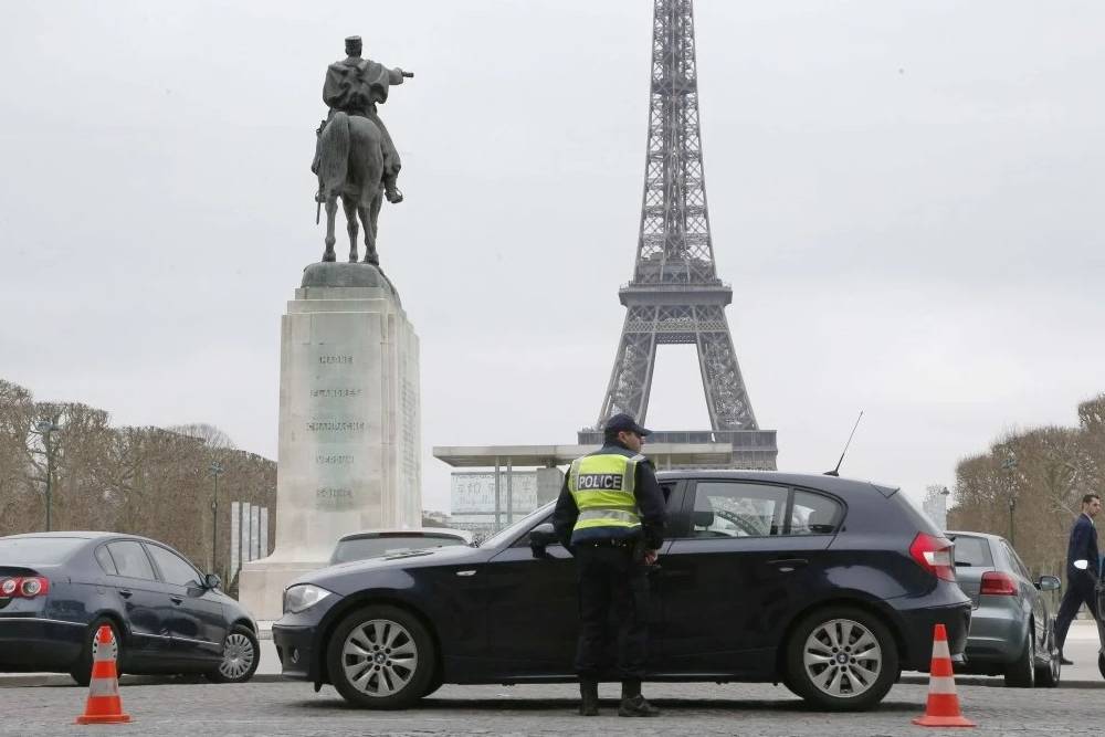 https://autogreeknews.gr/wp-content/uploads/2024/11/paris-ban-trafffic-03.jpg