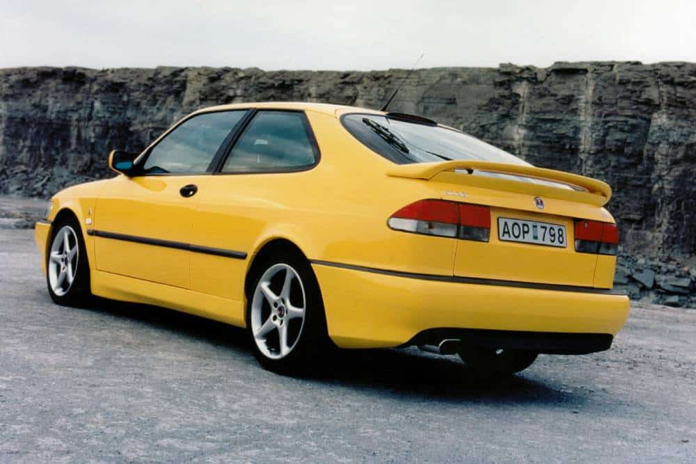 https://autogreeknews.gr/wp-content/uploads/2024/11/saab_9-3_viggen_coupe_15.jpg