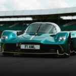watch-the-aston-martin-valkyrie-lap-silverstone-fa (1)