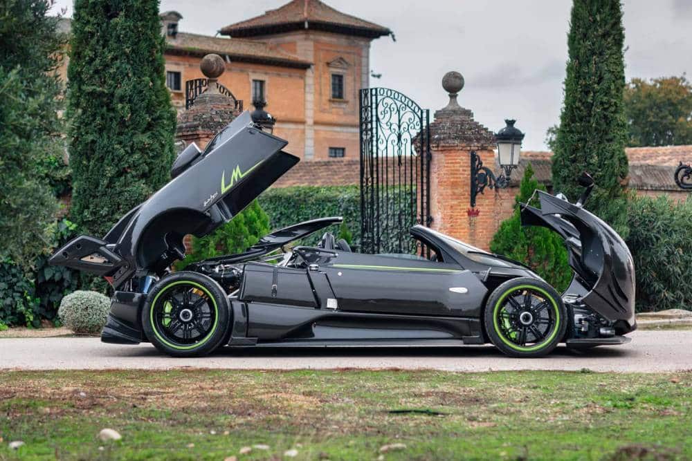 https://autogreeknews.gr/wp-content/uploads/2024/12/2014-pagani-zonda-760-lm-roadster.jpg