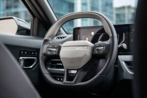2025-kia-k4-starts-sales-at-21990-with-a-40-mpg-ra (15)
