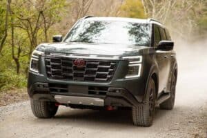 2025-nissan-armada-pro-4x (5)