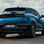 Alfa-Romeo-Junior-Ibrida-rear