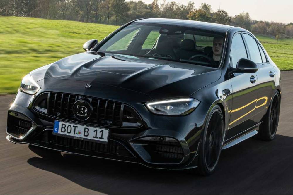 https://autogreeknews.gr/wp-content/uploads/2024/12/BRABUS20730_C6320-20outdoor20dynamic20front2.jpg