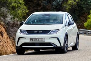 BYD_Dolphin_White_Road_DCW12005