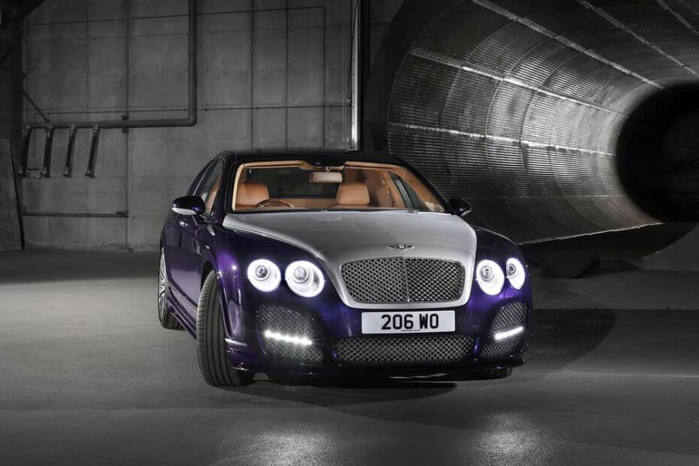 https://autogreeknews.gr/wp-content/uploads/2024/12/Bentley-Flying-Spur-Decadence-Pick-up-3.jpg