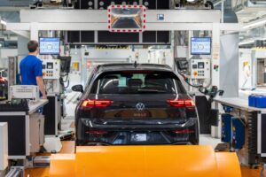 DB2021AL01070_web_1600