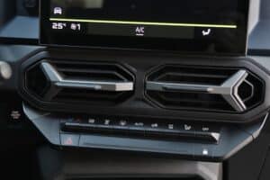 Dacia Duster Hybrid (24)