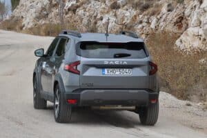 Dacia Duster Hybrid (6)