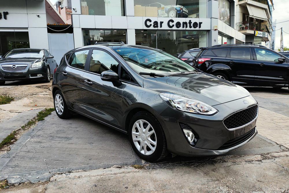 https://autogreeknews.gr/wp-content/uploads/2024/12/Ford-Fiesta-Business-CarCenter-5.jpg