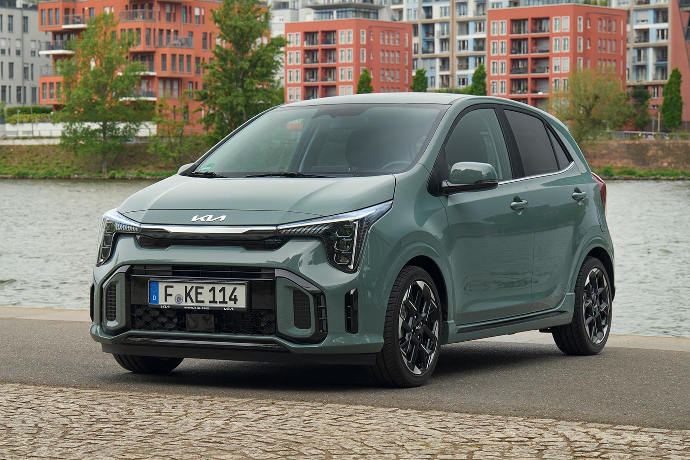 https://autogreeknews.gr/wp-content/uploads/2024/12/Kia_Picanto_GT-line-AM2025-1-3600x2400-1.jpg