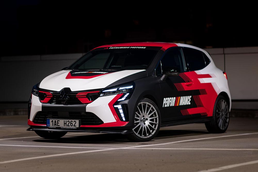 https://autogreeknews.gr/wp-content/uploads/2024/12/Mitsubishi_Colt_Ralliart_full_45.jpg
