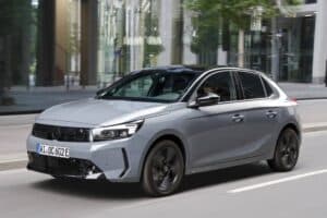 OpelCorsaElectric (1)