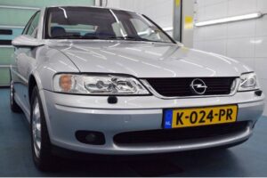 Opel_Vectra_B_2001_for_sale (17)
