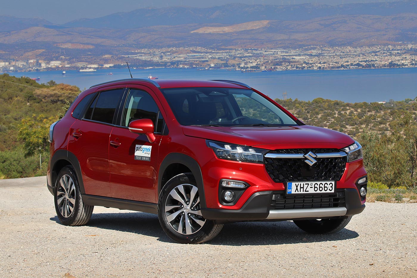 https://autogreeknews.gr/wp-content/uploads/2024/12/Suzuki-S-Cross-static-2024.jpg