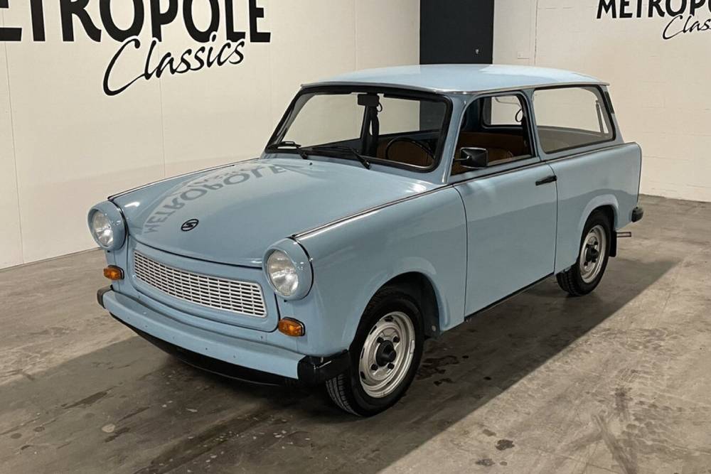 https://autogreeknews.gr/wp-content/uploads/2024/12/Trabant_601_S_1989_for_sale-19.jpg