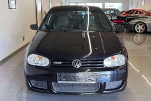 VW_Golf_IV_R32_2004_for_sale (1)