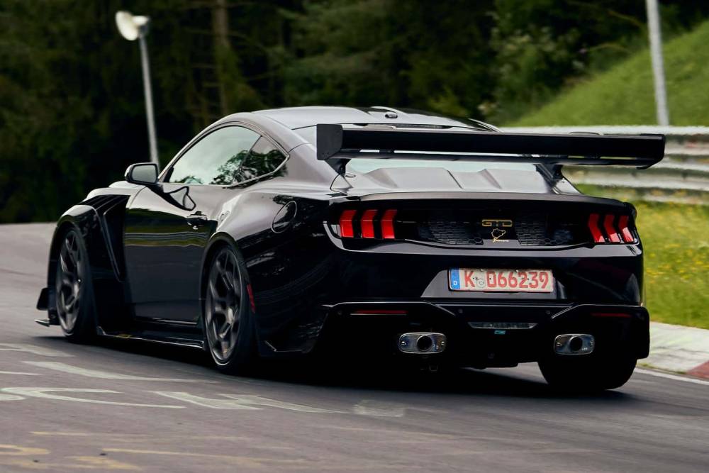 https://autogreeknews.gr/wp-content/uploads/2024/12/ford-mustang-gtd-nurburgring-record-2.jpg