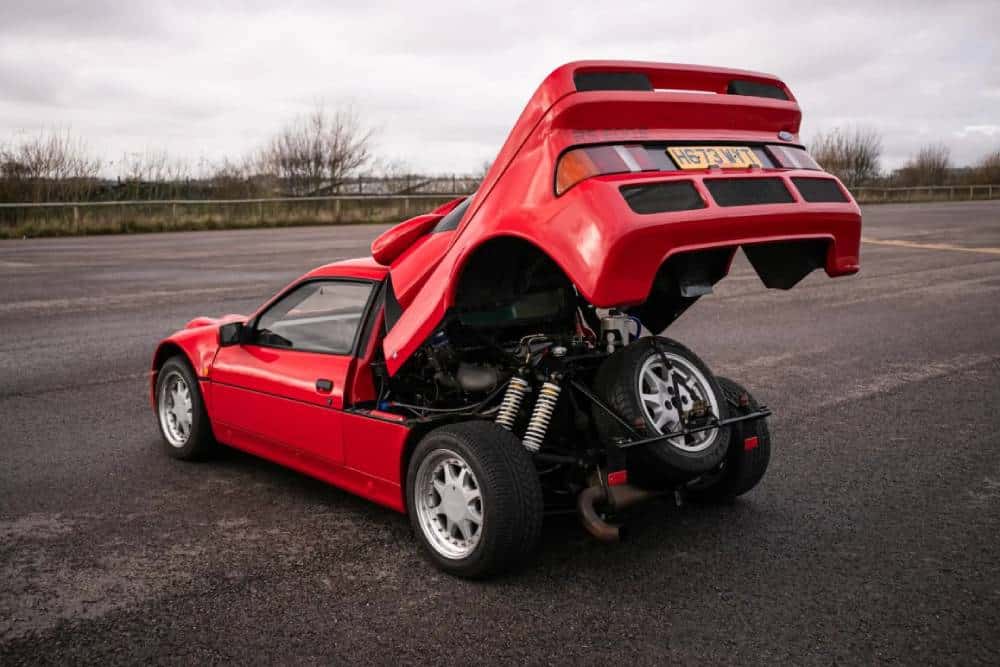 https://autogreeknews.gr/wp-content/uploads/2024/12/ford-rs200-s-for-sale-09.jpg
