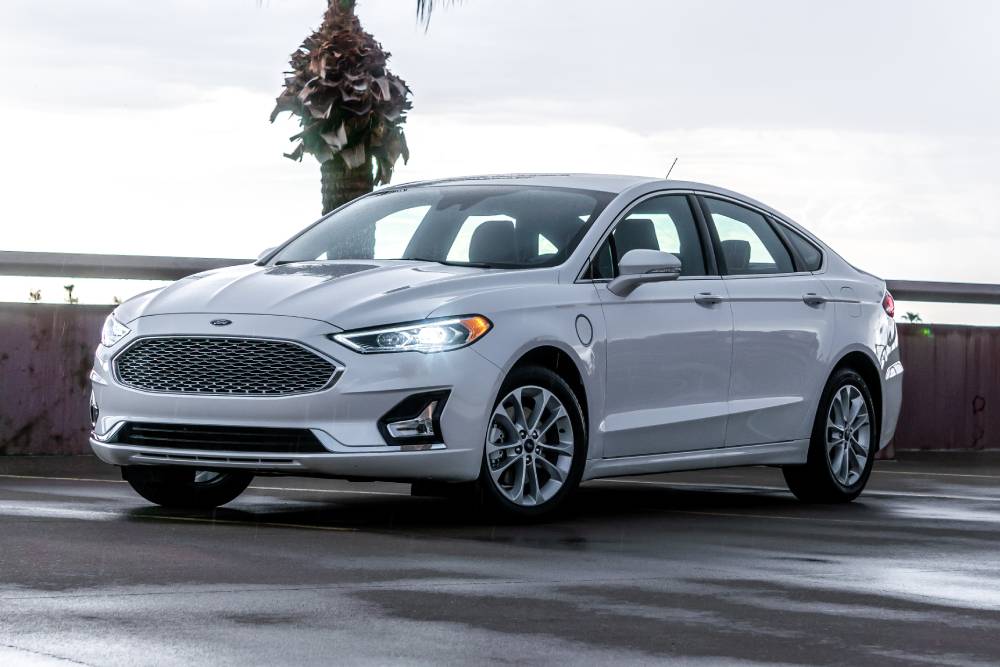 https://autogreeknews.gr/wp-content/uploads/2024/12/ford_fusion_energi_20.jpg